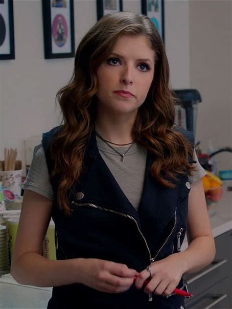 Anna Kendrick Pitch Perfect 2 Beca Vest