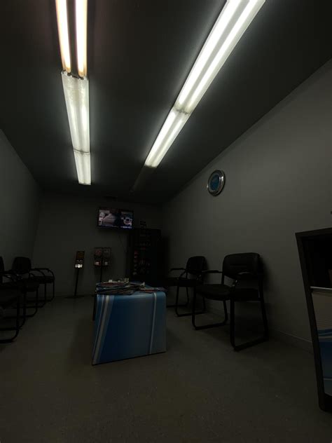 My town is full of things that look like the back rooms : r/backrooms