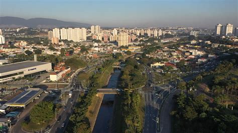 Complexo Viário da Frederico Ozanan Jundiaí em Movimento