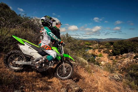 2016 Kawasaki KLX 140 / KLX 140L - Gallery | Top Speed