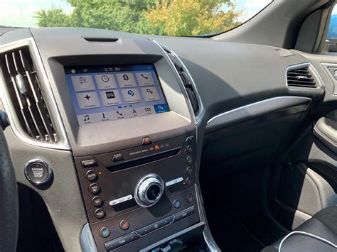 2019 Ford Edge: 106 Interior Photos | U.S. News