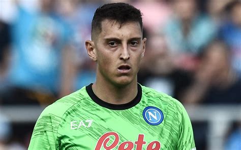 Gollini In Cerca Di Una Nuova Squadra Un Club Di Serie A Su Di Lui