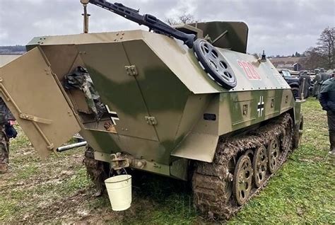 Sch Tzenpanzerwagen Sd Kfz Mit Pak Von Mieten