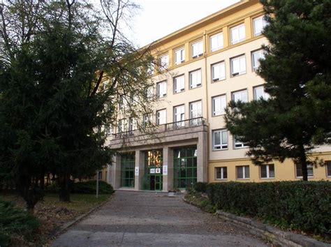 Gymnázium Jura Hronca Spojená škola Novohradská