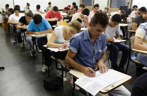 Fotos Uerj Realiza Exame Discursivo Do Vestibular Neste Domingo