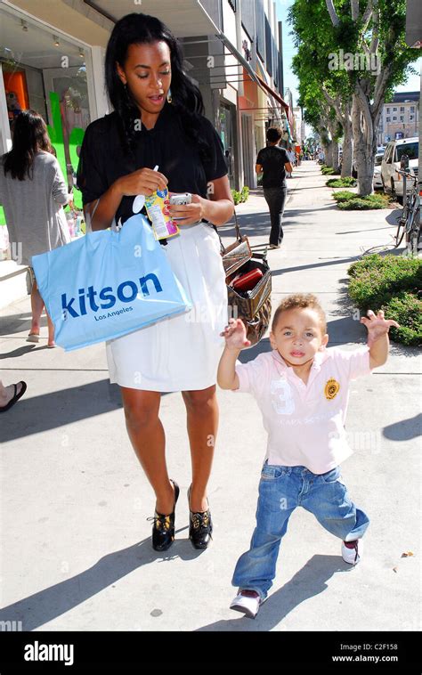 Solange Knowles Takes Her Son Daniel Julez Jay Smith Shopping At Kitson