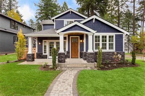 30 Houses with a Blue Exterior (Photos - All Types of Blue)