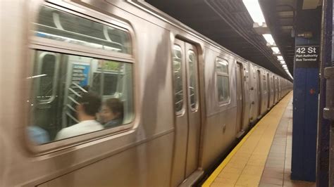 MTA NYC Subway R160 E Train Bound For Jamaica Center Leaving 42 St