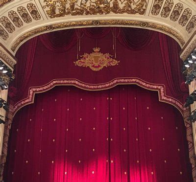 San Carlo Opera House in Naples - Friends of Sorrento