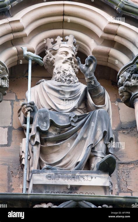 Statue Of King Edward The Confessor Edward I On The West Front Of