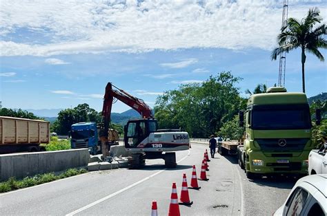 DNIT informa que as faixas à direita da BR 277 no KM 33 5 continuarão