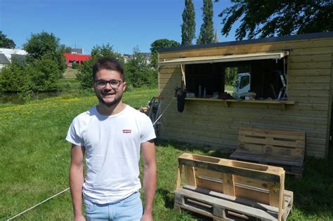 Au Nord De Nantes Cette Guinguette éphémère Au Bord De Leau Rouvre