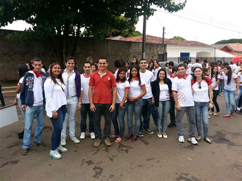 Ricardo Ribeiro Secco ETEC Professora Nair Luccas Ribeiro No Desfile