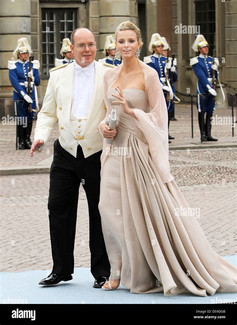 Prinz Albert Ii Von Monaco Und Seine Partnerin Charlene Wittstock Kommen Für Die Hochzeit Von