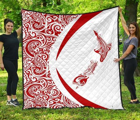 Aio Pride New Zealand Map Maori Style Red And White Premium Quilt