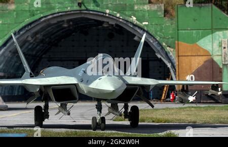 T 50 Su 57 PAK FA Fifth Generation Russian Jet Fighter Landing With