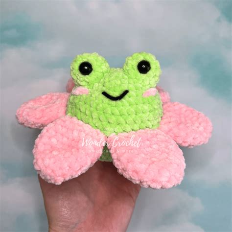 Flower Frog Plush Free Crochet Pattern - Wonder Crochet