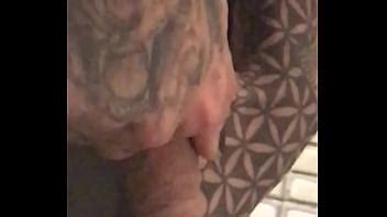Roludo Tatuado Caliente XVIDEOS