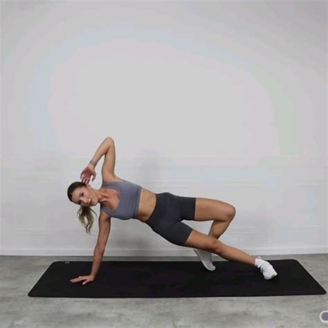 Side Plank Crunch R By Erinn Shea Exercise How To Skimble