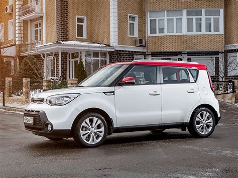 Фото Kia Soul 2013 2015 поколение Ii Kia Soul 2013 вид сбоку