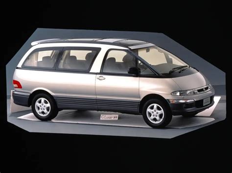 Toyota Estima Emina 1992 1993 1994 минивэн 1 поколение Xr10 Xr20