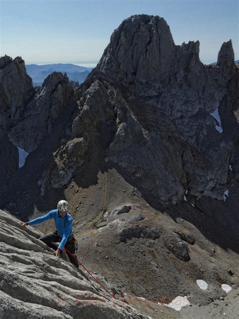 NARANJO DE BULNES, 2519m - Xavi Llongueras