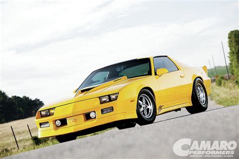 90 Camaro Rs Yellow 3rdgen Gm Bowtie Hd Wallpaper Peakpx