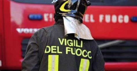 Rogo Nella Notte Ad Albissola Marina Sv Feriti Non Gravi