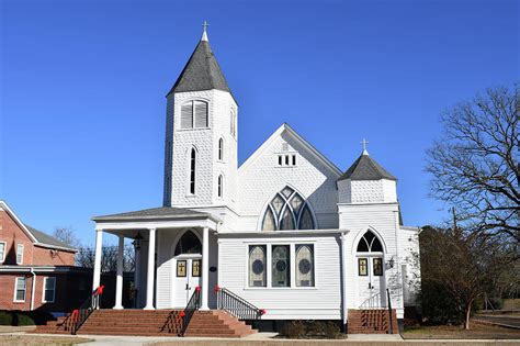 Wesley Chapel UMC Photograph by Steve Parker - Fine Art America