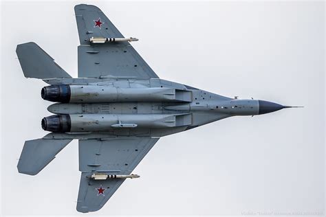 Mikoyan MiG-35 Fighter Jet - Engineering Channel