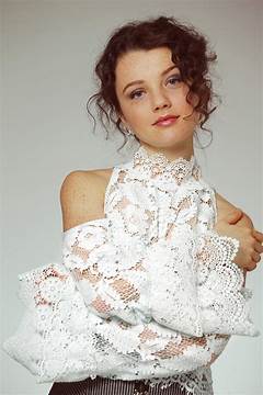 Stefania Lavie Owen Her Health Scare What Doctors Are Saying