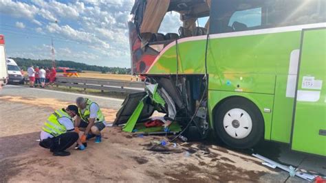 Flixbus Unfall Ein Toter Und Mehr Als Verletzte In Tschechien