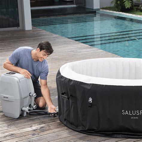 Saluspa Miami Airjet 2 4 Person Inflatable Hot Tub 71 X 26 Inches