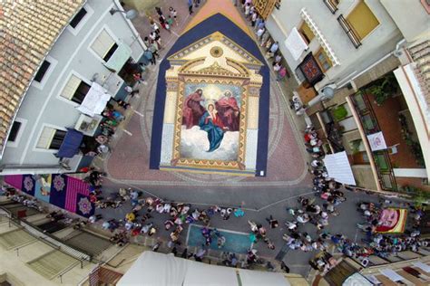 Elche de la Sierra ya piensa en sus tradicionales Alfombras de Serrín