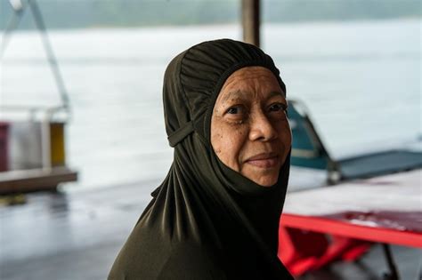 Premium Photo Portrait Of Mid Adult Man In Boat