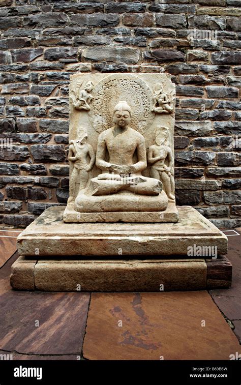 Stupa 1 or Great Stupa : Buddha Statue inside the Stupa premises ...