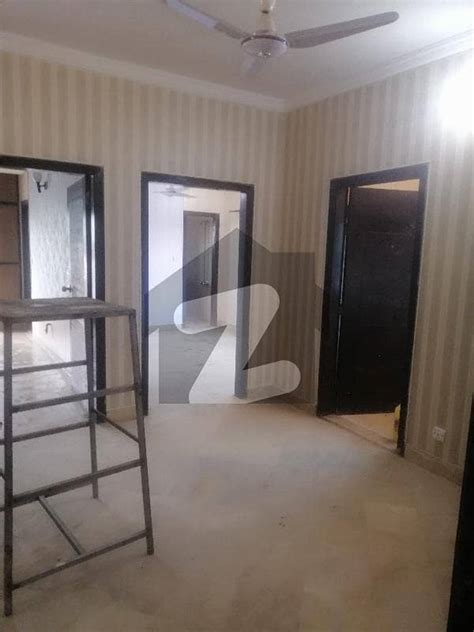 Buy A Centrally Located 800 Square Feet Flat In E 11 E 11 Islamabad