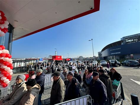 S a deschis un nou magazin Kaufland la Constanța Inaugurarea s a lăsat