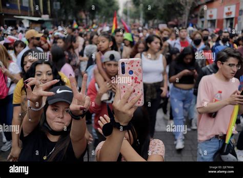 Marcha del orgullo lgbtttiqa en la ciudad de mexico fotografías e