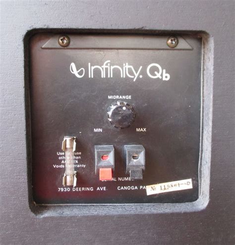 Infinity Qb Трилентови колони затворен обем Raichev Audio