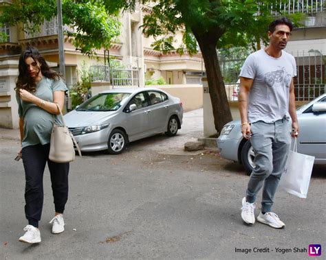 Arjun Rampal And His Pregnant Girlfriend Gabriella Demetriades Snapped