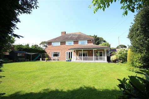 Court Road Lee On The Solent 5 Bed Detached House For Sale 835 000