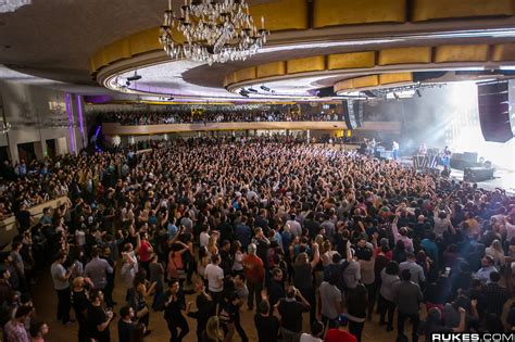 Two Door Cinema Club @ Hollywood Palladium – October 25, 2012