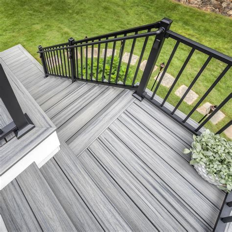 Trex Trex Signature 8 Ft X 36 In Charcoal Black Aluminum Deck Stair Rail Kit In The Deck Railing