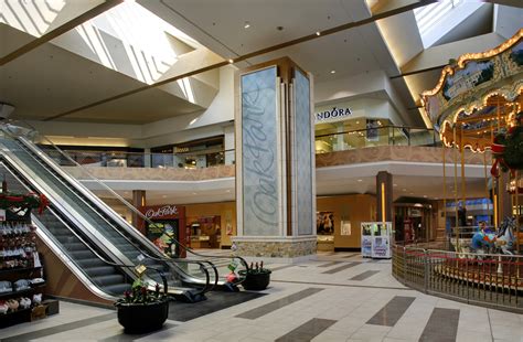 Oak Park Mall — Klover Architects