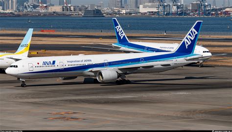 Ja755a All Nippon Airways Boeing 777 381 Photo By Baigiver 0764 Id