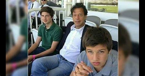 Pictures of sons of Imran Khan goes viral during Twitter space session