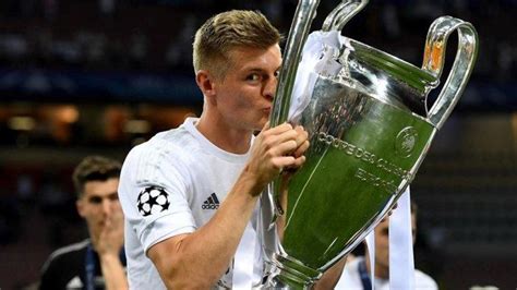 Sosok Toni Kroos Gelandang Real Madrid Yang Umumkan Pensiun Maestro