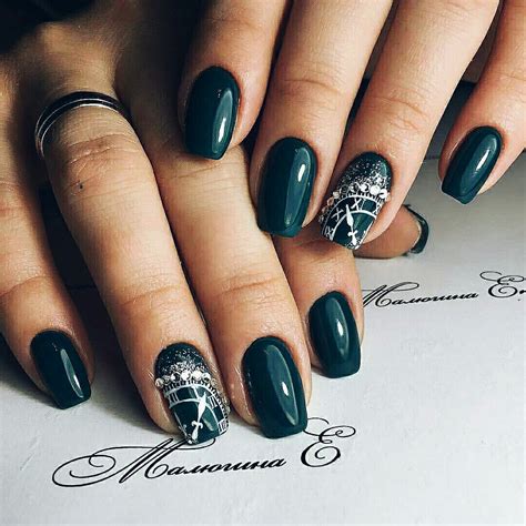 Winter Nail Designs That Are Easy To Do For Yourself