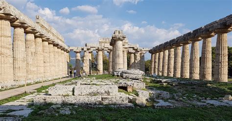 Il Parco Archeologico Di Paestum A Passeggio Nella Valle Dei Templi